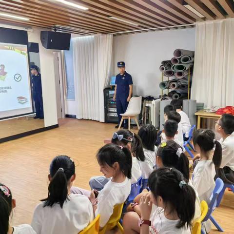 柏树林小型站趣味消防课：安全种子播进托管班童心田