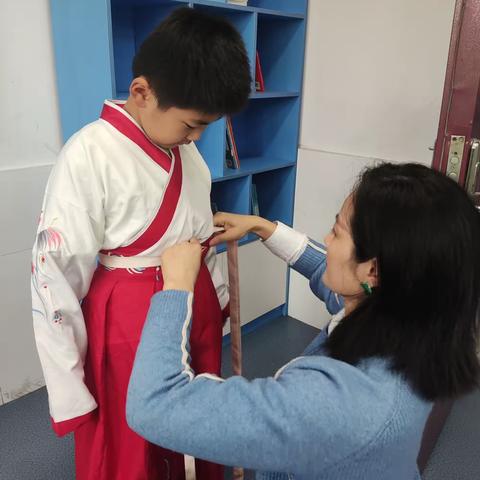 让“传统文化-汉服”走进课堂！