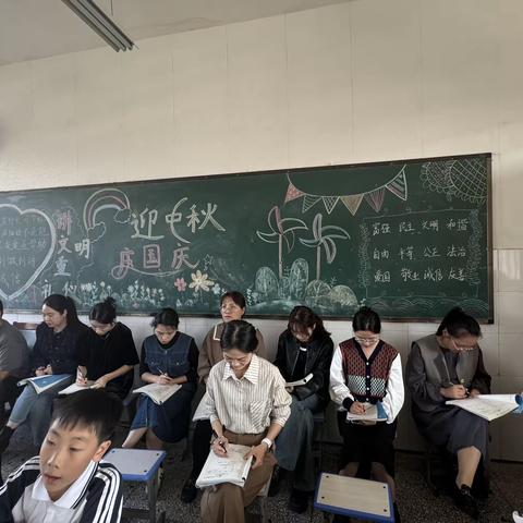 课堂展风采，教研促成长——召陵区实验中学小学部英语听评课教研活动