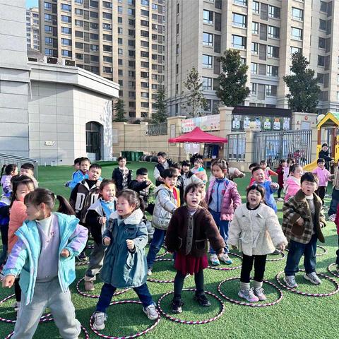 幼儿园的快乐生活——荟萃苑小区中心幼儿园大二班