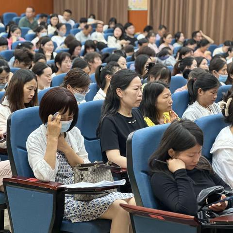 激发教育之光，探索专业成长之路——正阳县继续教育小学语文教师学科培训