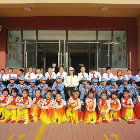 【南开分校】纪念伟大长征胜利日-- 三（5）中队主题升旗仪式