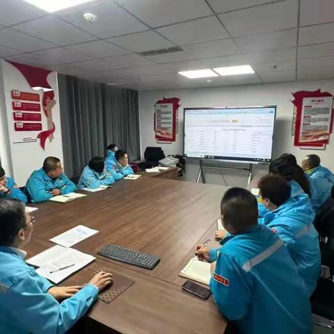 准东产业带销售片区：传达学习“三会”精神 抓实抓细重点工作