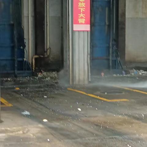 第三期2025年1月8日美兰区环境卫生监督检查大队在江东二级转运站检查卫生质量考核，共扣9分。