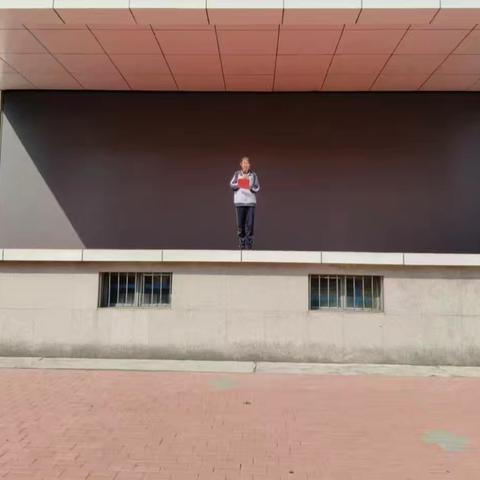 “与法同行，绘就少年新未来”——唐山一职专主题升旗仪式