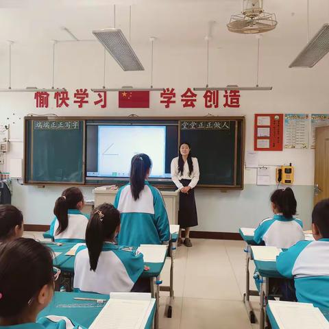 聚智同行 研教共长 ——蓬莱区第二实验小学教育集团送教活动纪实
