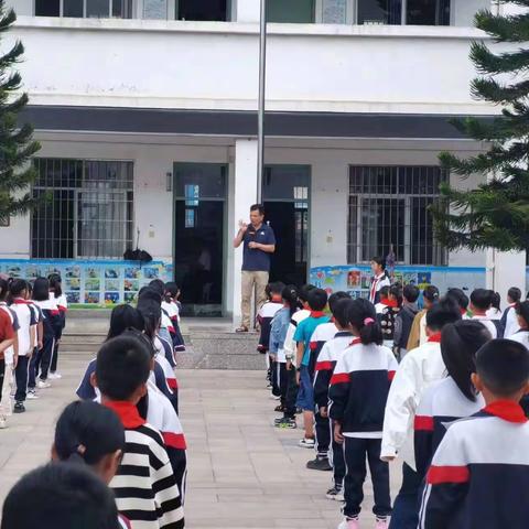 预防校园欺凌，共建阳光校园            ———漳浦县鸿儒小学防欺凌系列活动