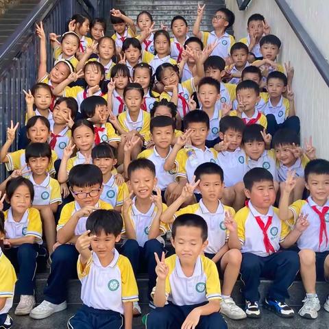 十月读书分享会——二年级(4)班