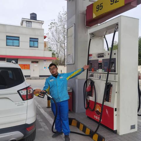 实习之路，见证成长——实验职专顶岗实习回访记录