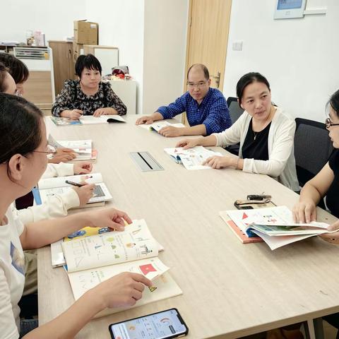 低段数学在动手操作中培养学生的计算能力一一记二年级组数学总校第二次教研活动