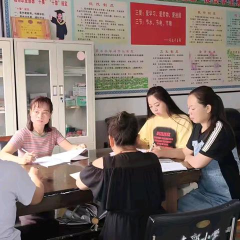 上郭小学2025秋新一轮听评课教研活动纪实