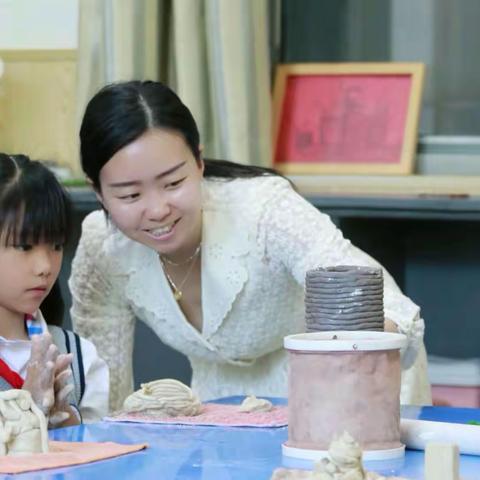 陶艺社团展风采……