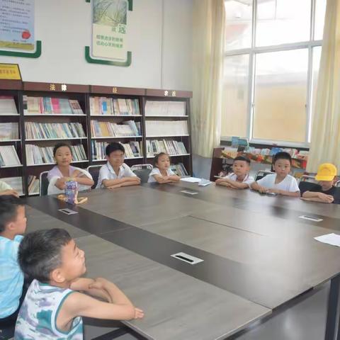 青峰路社区益启成长班联合乐达社工开展“妙趣童声   悦读悦美”语言学习班