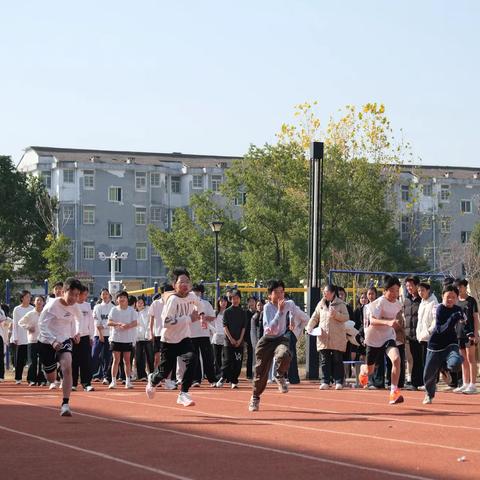 秋阳淬青春，赛场竞风流 ——南城县近溪中学第二届秋季运动会圆满落幕