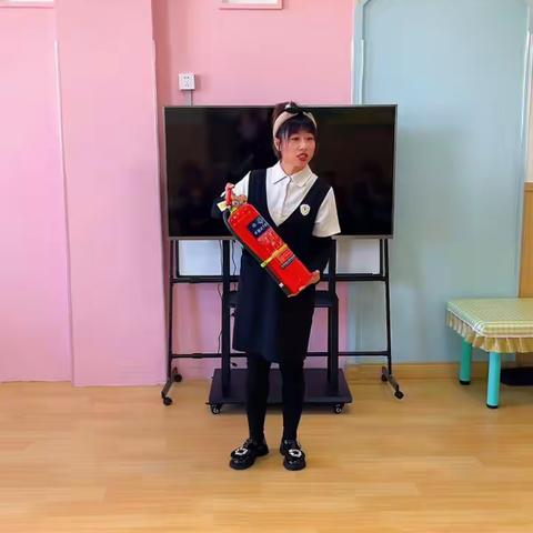 小芒果幼儿园消防演习