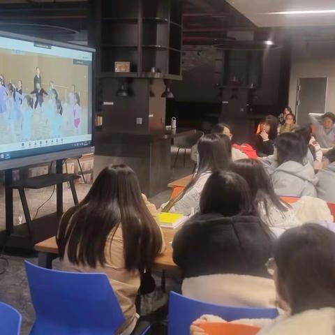 呵护未成年人的安全成长 ——记防性侵教育片观看活动