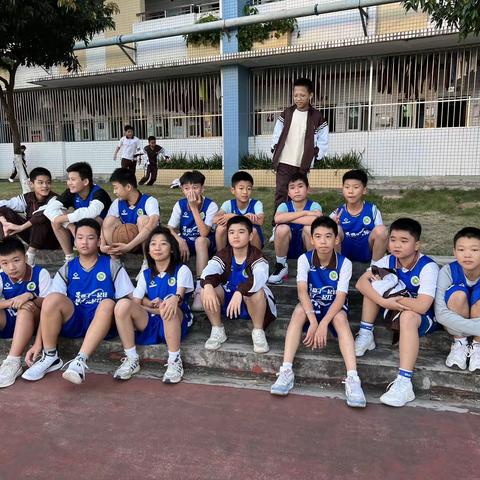 东华小学建校21周年暨21届体育艺术节🆚611班🆚622班篮球对决赛