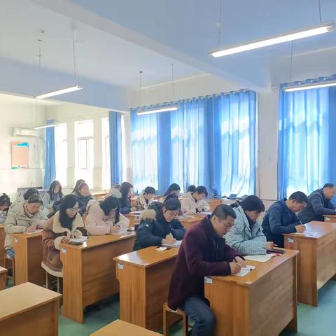 “精准分析寻突破，凝心聚力创佳绩——安居胡营小学语文期末质量分析研讨会