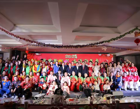 榆林：邀请退休老干部参加“筑梦新征程 奋进新气象”春节联欢晚会