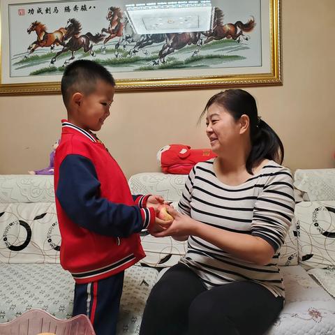家庭教育——以爱为本，做好孩子的引路人