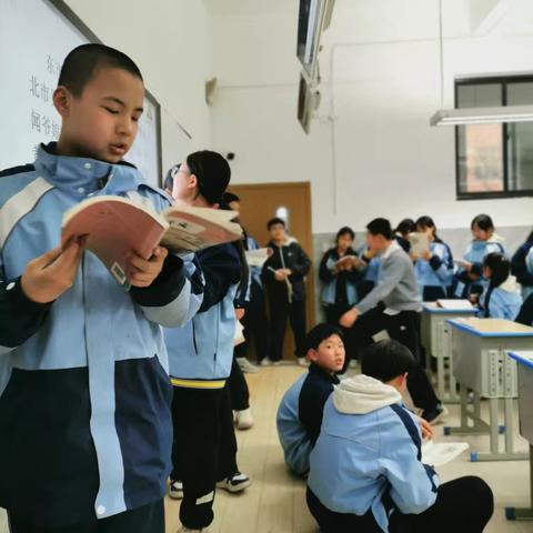 逐光而行 共赴成长