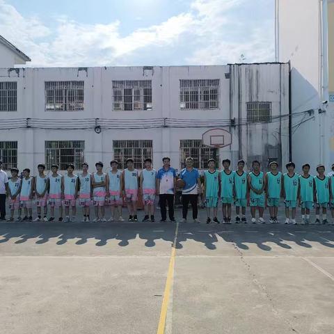 “篮”不住的少年，“燃”不尽的激情澎湃——记2024年秋长华小学小组男女篮球比赛篇章