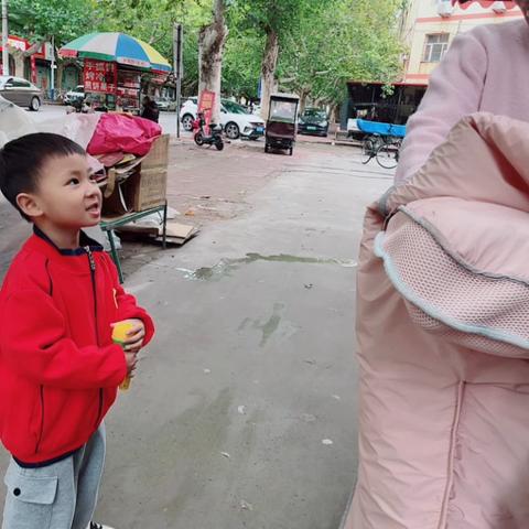 阳光幼儿园🏠--樱花🌸班—小记者采访