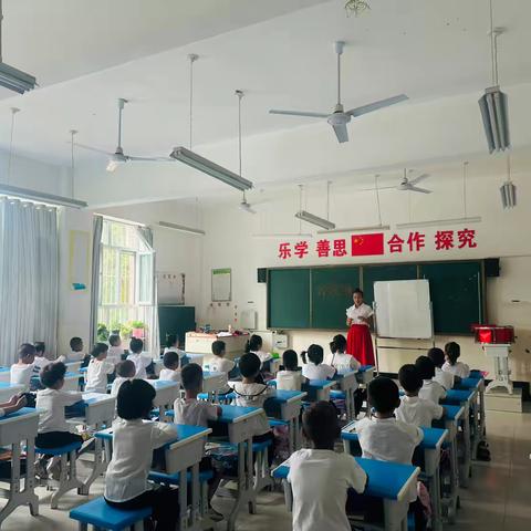 启蒙开笔  礼润童心 ——库尔勒市八小教育集团英下乡哈尔巴格小学一年级新生开笔礼活动