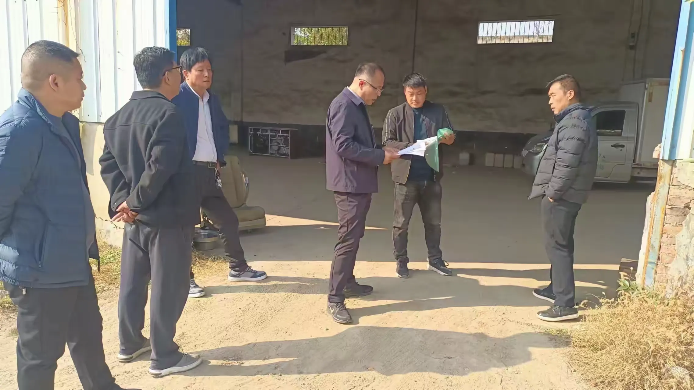 简篇-夏都街道宋庄社区开展冬季安全检查,深入推进主题教育建设