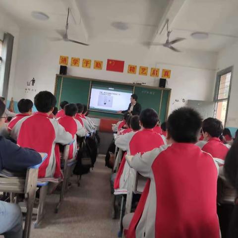 立足课堂 夯实教研——记八年级物理教研课