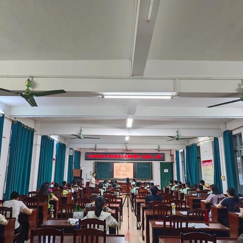 【书香浸润课堂 共读启迪思维——融安县大良镇中心小学高年级语文教研组整本书阅读课例展示活动侧记】