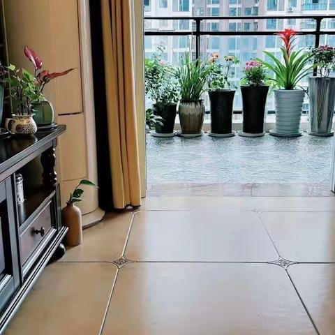 🌟88万，九龙豪府产权116平米3/2/2带双阳台、豪装家电家具齐全，中间楼层临中庭，老证69398