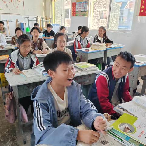 教研组开展新学期首次教研活动