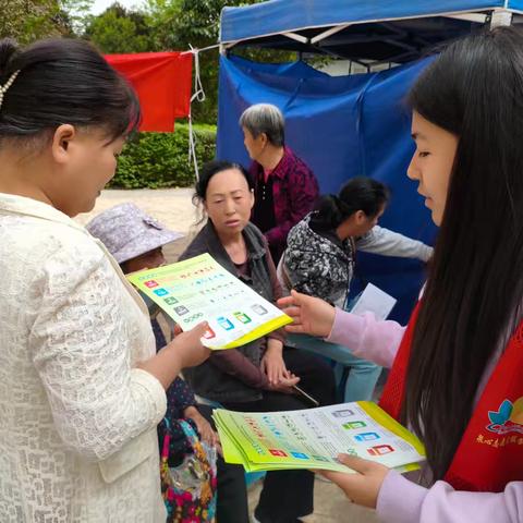 马泉街道宝泉路北社区垃圾分类宣传活动