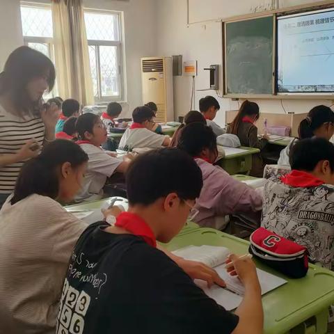 小说不“小”，管中窥豹  ——淮安市淮阴实验小学五六年级语文教研活动