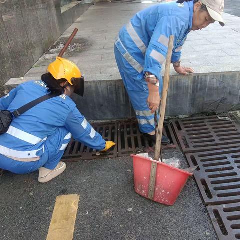 常态化保洁   精细化作业