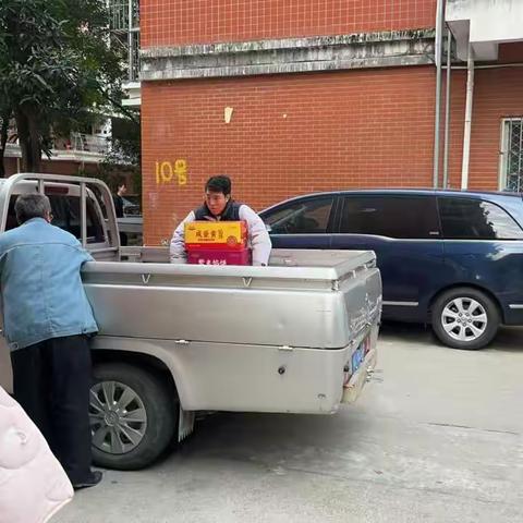 建新镇民政办联合宝山社区开展拗九节敬老活动