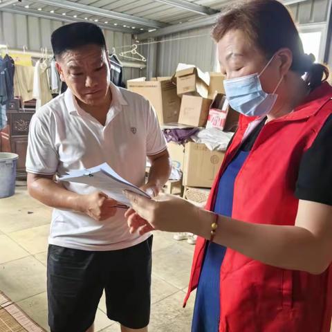 建新镇民政办前往城门镇城门村开展低保入户核查工作