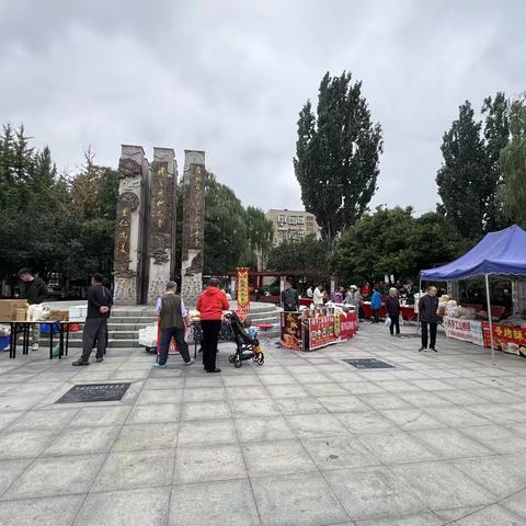 助农情意浓   产销 “双向暖”​——甸柳第三社区中秋活动