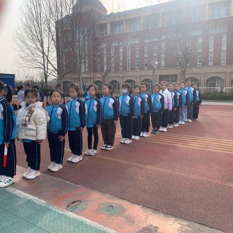 “运动展风采，一起向未来”——潍坊市北海学校一年级接力赛