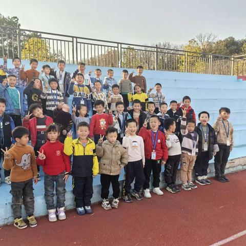 多彩社团展风采，全面发展促成长——芙蓉小学跆拳道社团成果展示