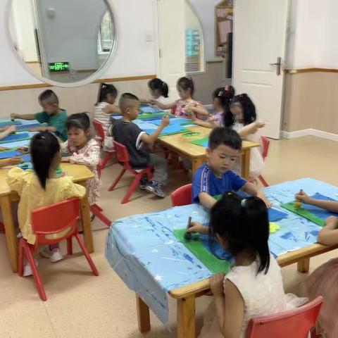 幼儿园美术学期成长记