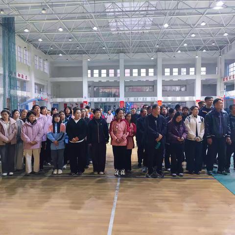 临河三中气排球赛场展风采，体育精神熠熠生辉