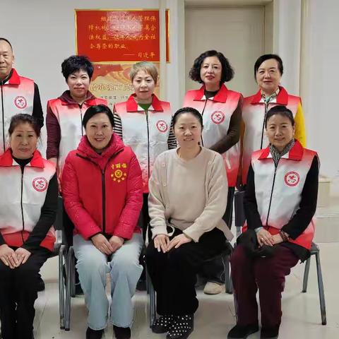 《“繁星”闪耀，爱洒社区》