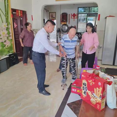 牙叉镇城西社区：走访慰问困难党员 传递组织关怀