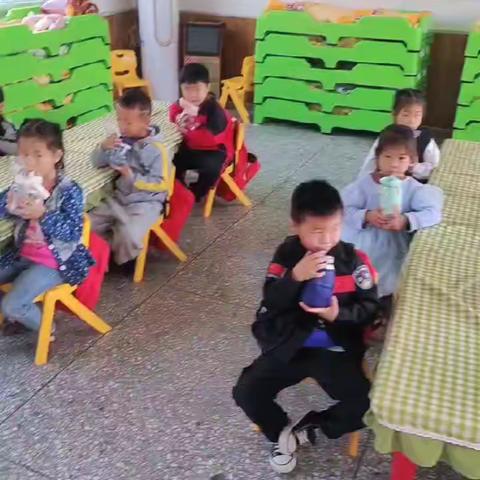 幼儿园的快乐生活——白庙幼儿园一周回顾