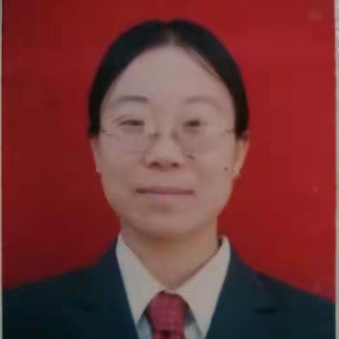 扎根乡村三十载，坚守初心育桃李