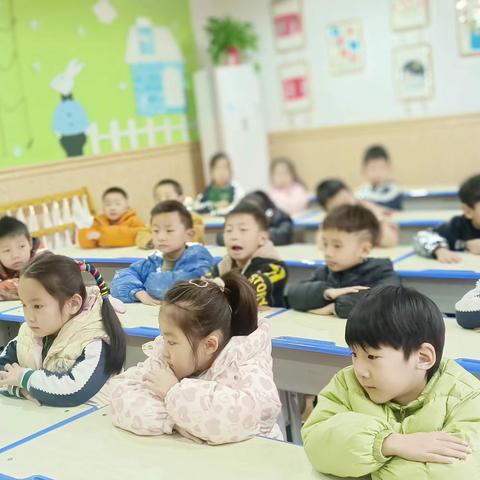 大雪至，冬意浓——智慧树幼儿园学前二班主题活动