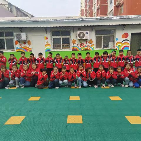 菁英四班——美好时光☀️快乐成长🌴