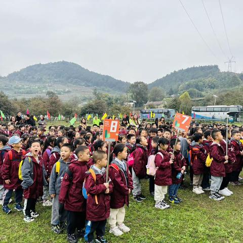2024年重庆市沙坪坝区滨江小学校一年级“承千年传统，燃薪文明灯”主题研学活动